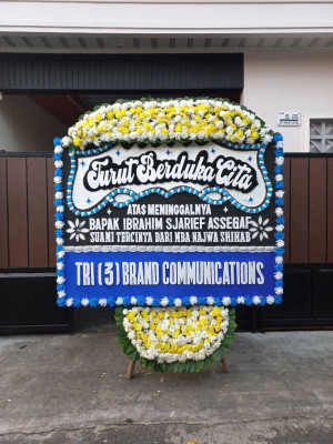 Papan Bunga Duka di Plampang